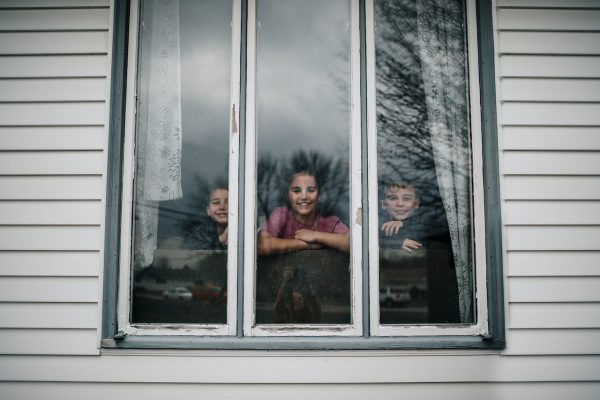 Kids-Inside-Home-During-the-Worldwide-Quarantine-by-@hwilson8-USA