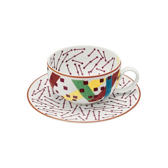 82 Hippomobile陶瓷茶杯与杯碟