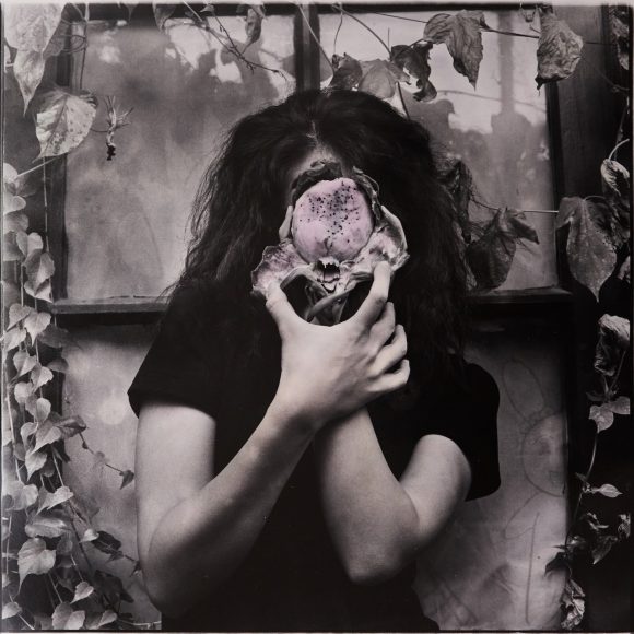 © 荣荣&映里, 《私人信件, 北京 2000 No.7》，2000。图片提供 三影堂+3画廊