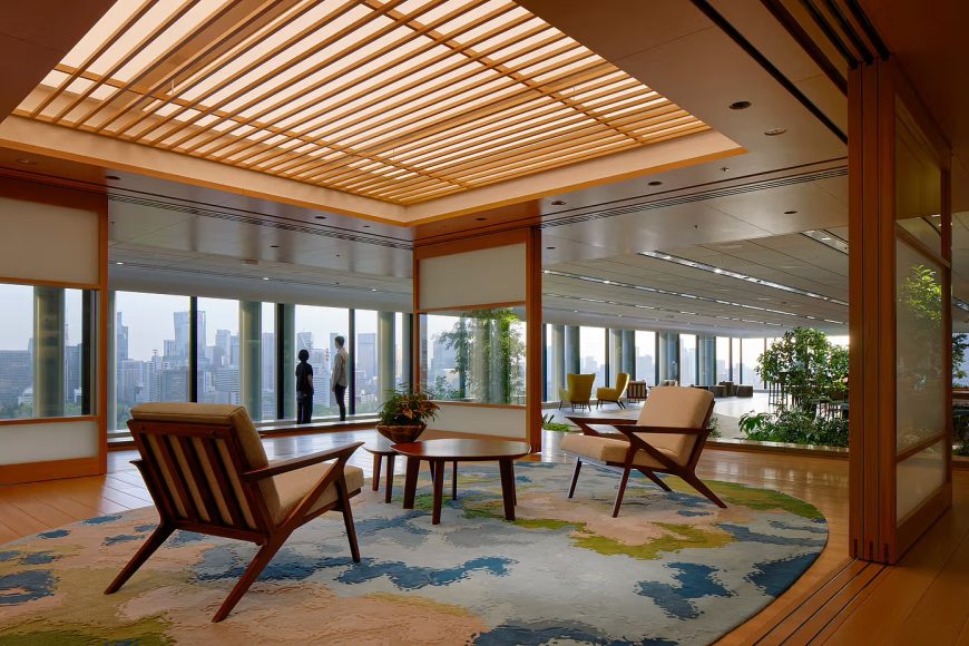 004-salesforce-tokyo-ohana-floor-hinoki-warmth-meets-sky-high-views-above-1390x927