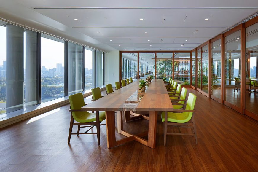 006-salesforce-tokyo-ohana-floor-hinoki-warmth-meets-sky-high-views-above-1390x927