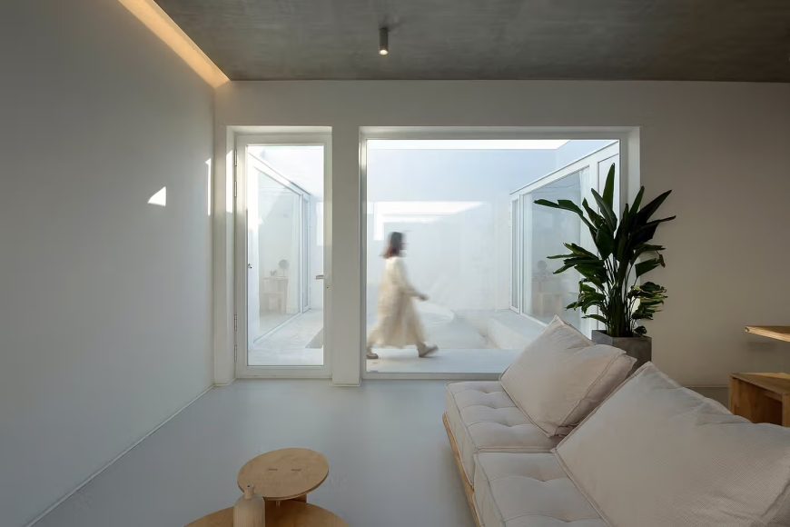 006-sleeping-lab-tang-by-atelier-dmore-1390x927
