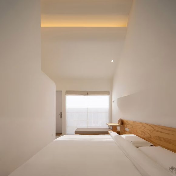 009-sleeping-lab-tang-by-atelier-dmore-1390x1390