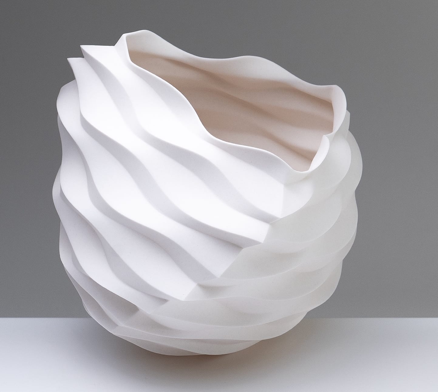 The Minimalist Philosophy of Ceramics: Mark Goudy’s “Origami Balance”​​